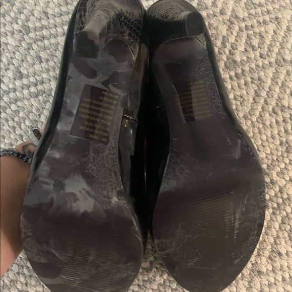 Black heels - Picture 5 of 6